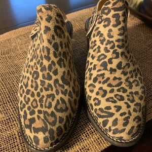 Very Volatile Leopard Mules
